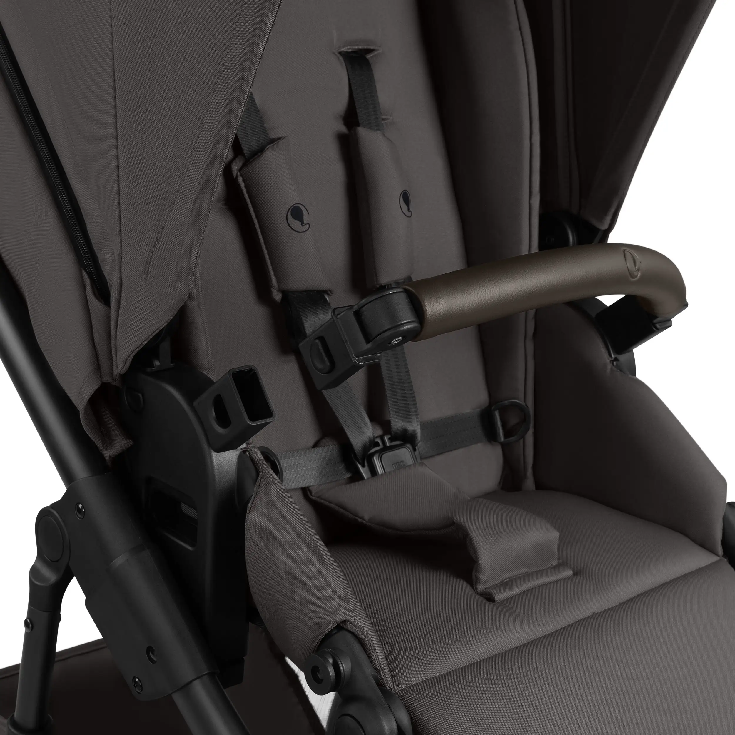 Set passeggino 4in1 Salsa Core incl. ovetto Calla con funzione reclinabile e base ISOFIX Root - Falcon