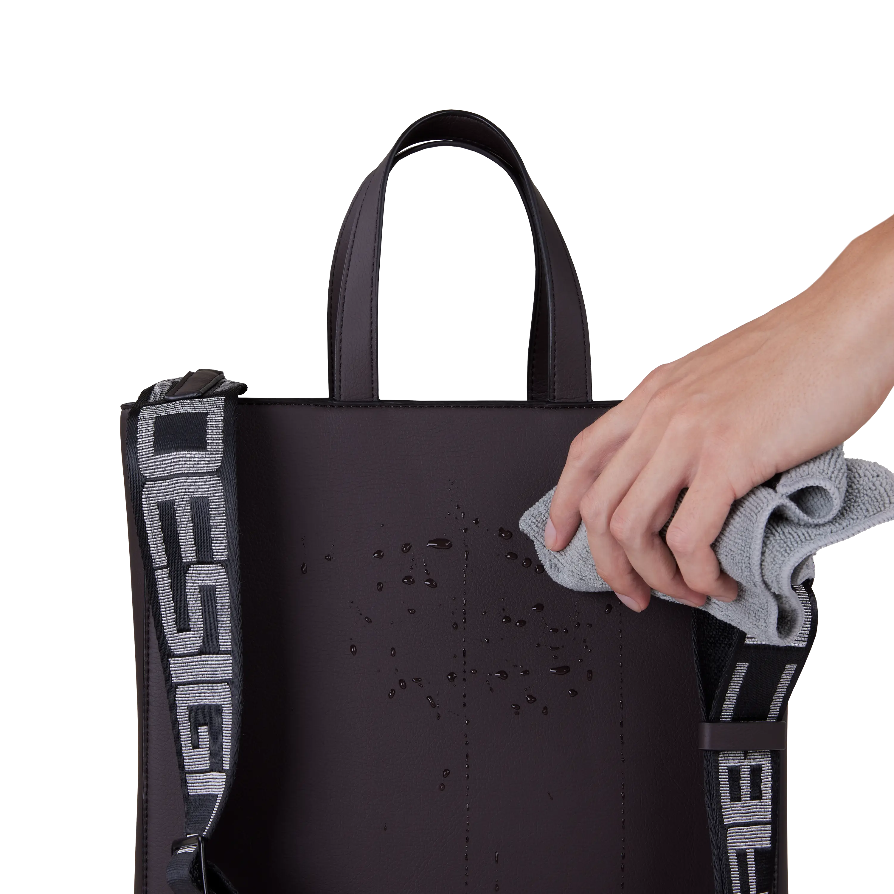 Pelle vegana - sempre pulita