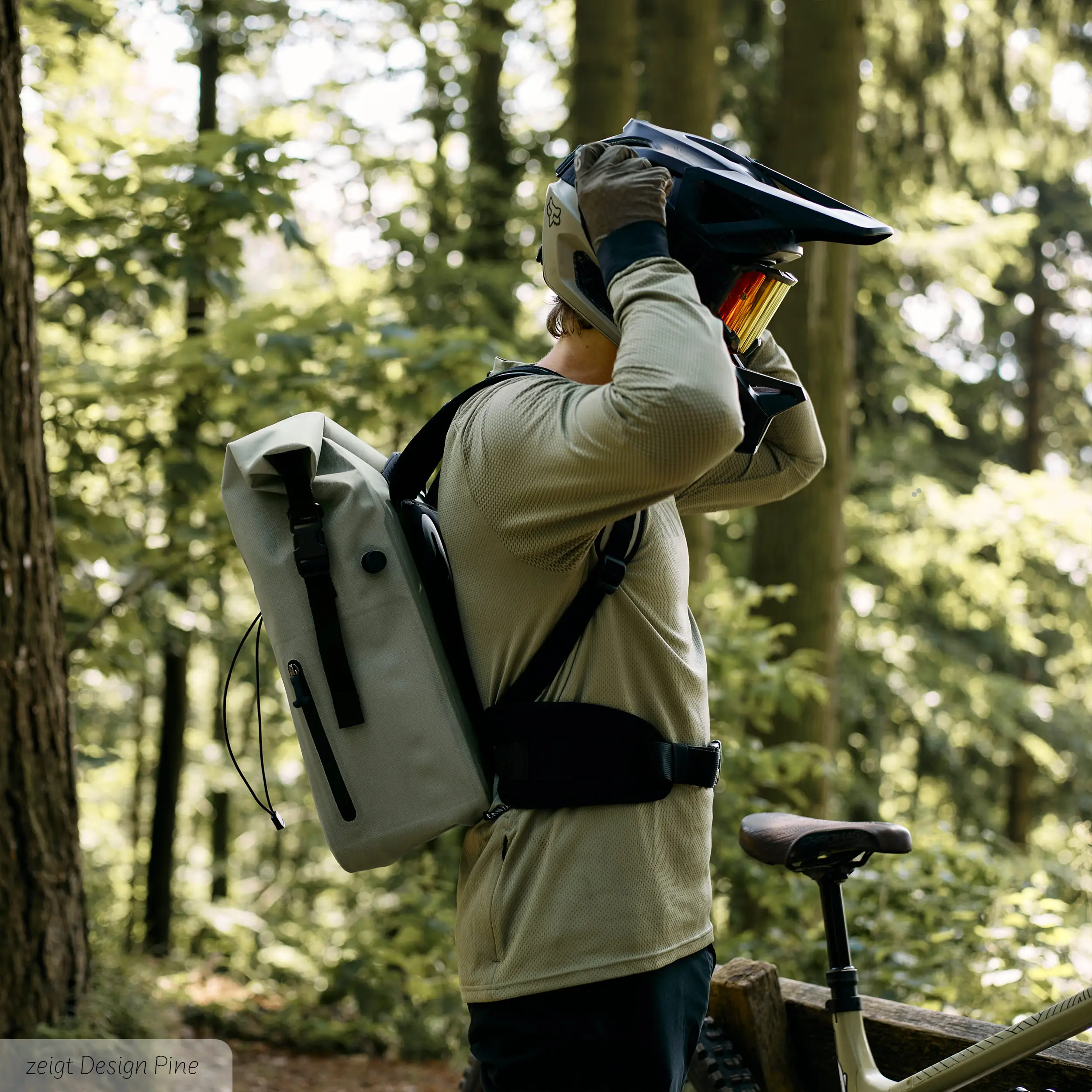 Zaino outdoor premium Lausanne 20L per la città e la natura - Ink