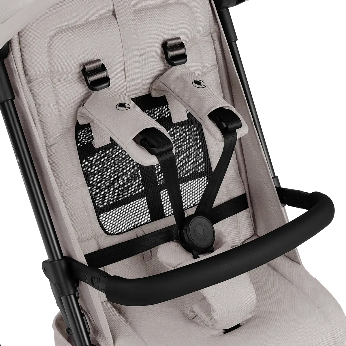 Allacciare le cinture in modo semplice e sicuro