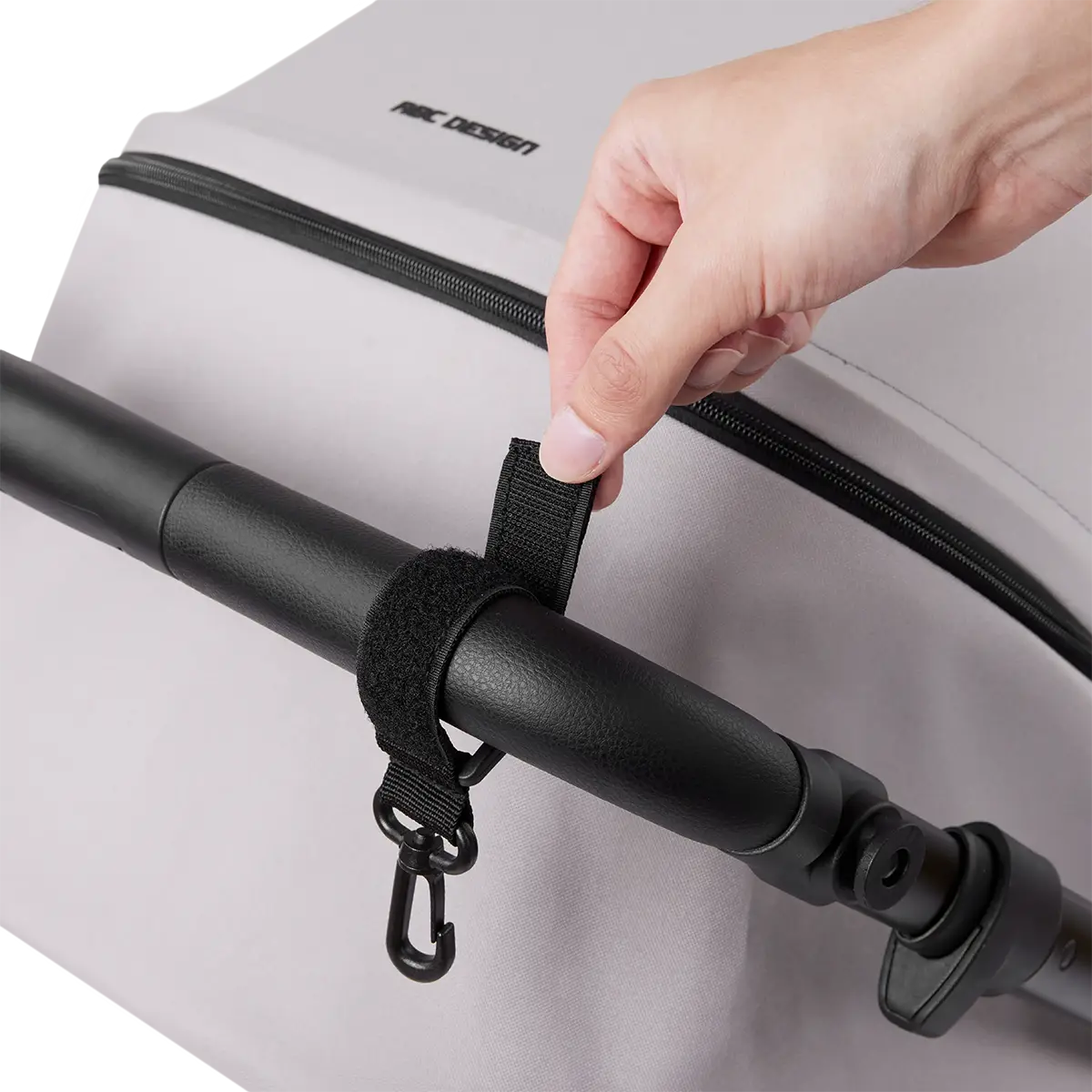 Montaggio semplice grazie alle chiusure in velcro